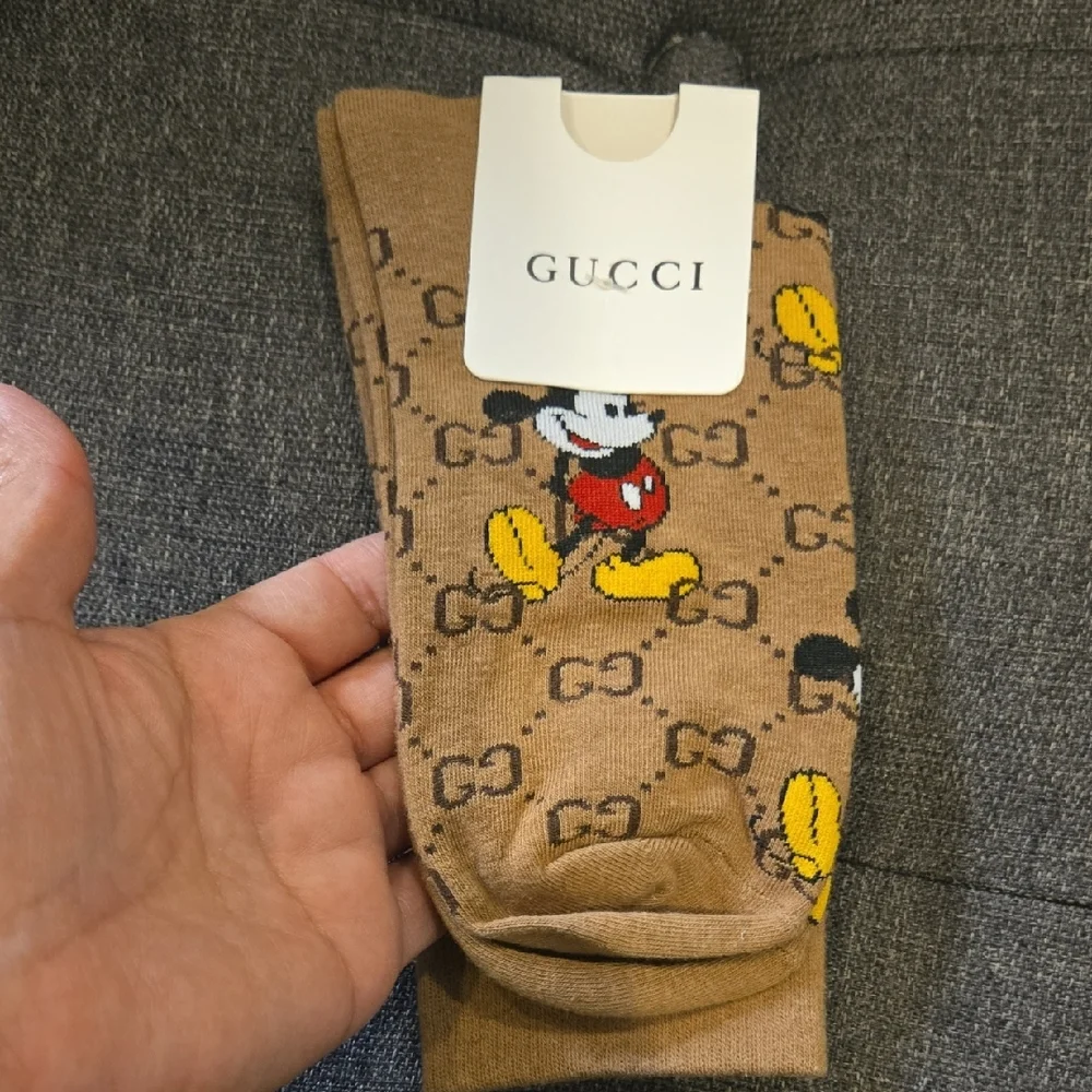Gucci "LOGO" Tan Socks with Mickey Mouse Design - Picture 2 of 3